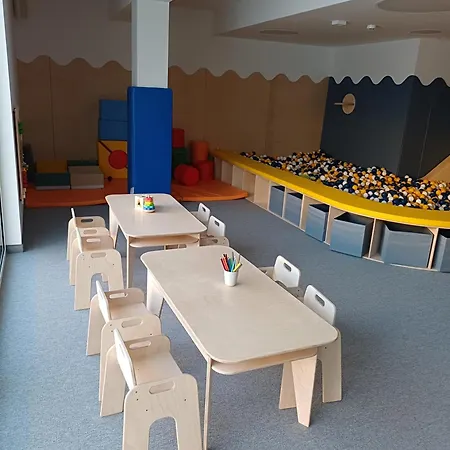 Baltyk Atrakcje Dla Dzieci Basen Sauna Jacuzzi Silownia Garaz W Cenie *